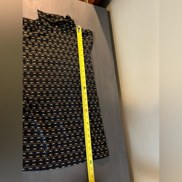 J McLaughlin Geometric Patterned Turtleneck Top - Picture 6 of 6